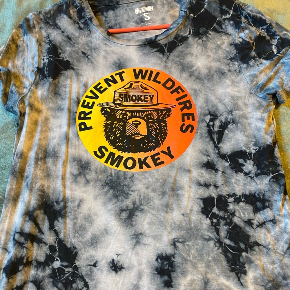 Tailgate Tee Smokey Bear